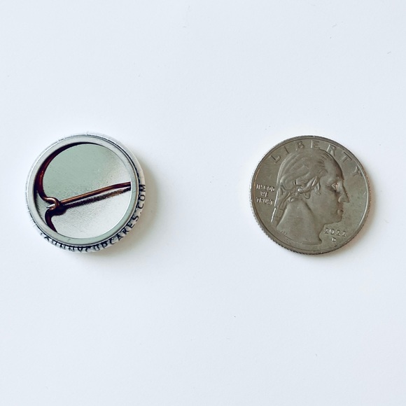 📍 5/$20 Johnny Cupcakes "Panda Holding Cupcake” Pin Button - Picture 2 of 2